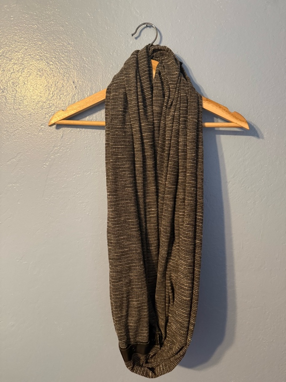 lululemon athletica Black and Gray Knit Loop Scarf